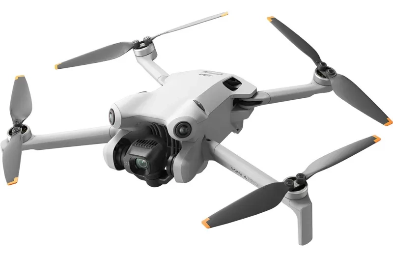 Dron DJI Mini 4 Pro Fly More Combo (RC 2)