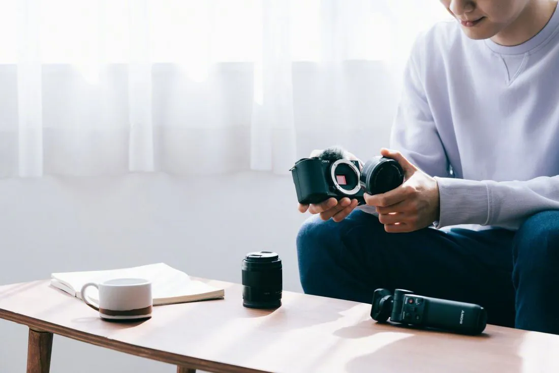 Sony ZV-E14