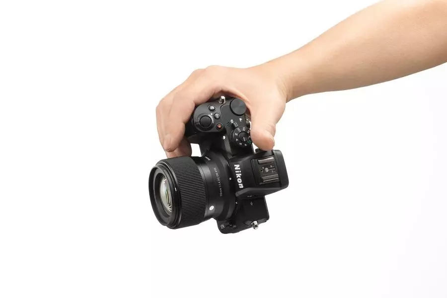 obiektyw-sigma-56-mm-f-1-4-dc-dn-contemporary-nikon-z