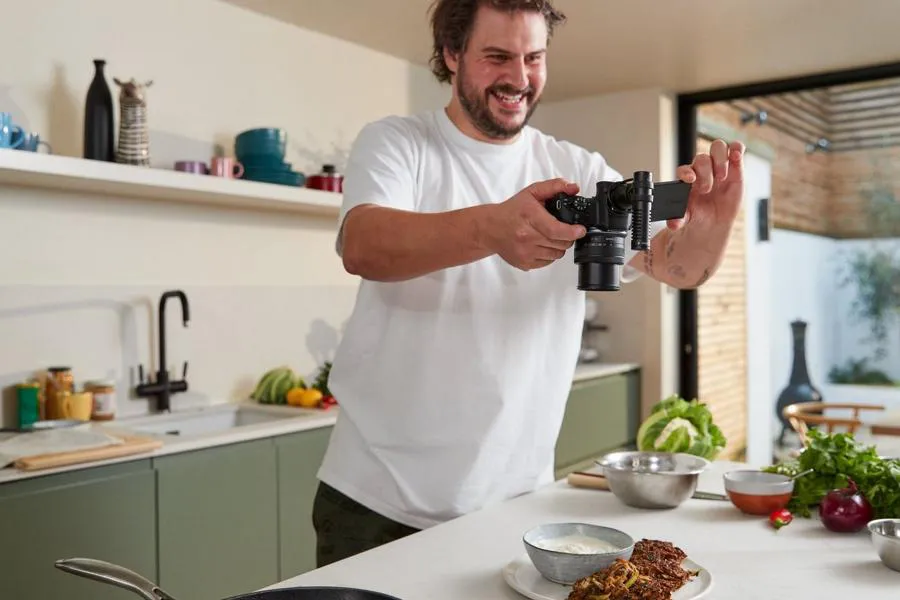 Canon EOS R50 body