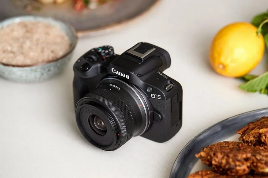 Canon EOS R50 body