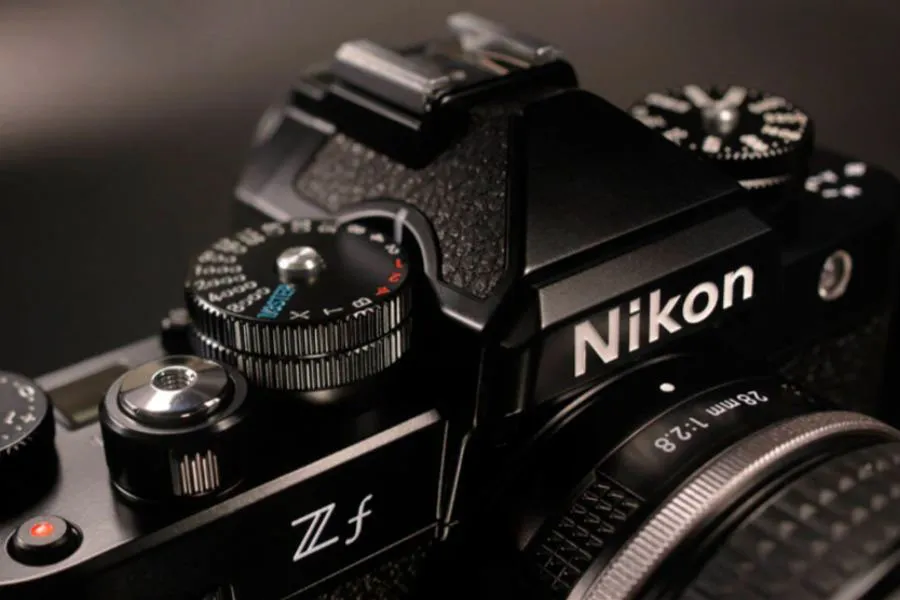 Aparat Nikon Zf + Nikkor Z 24-70 mm f/4 S