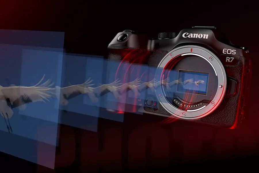 Canon EOS R7 body + adapter EF-EOS R