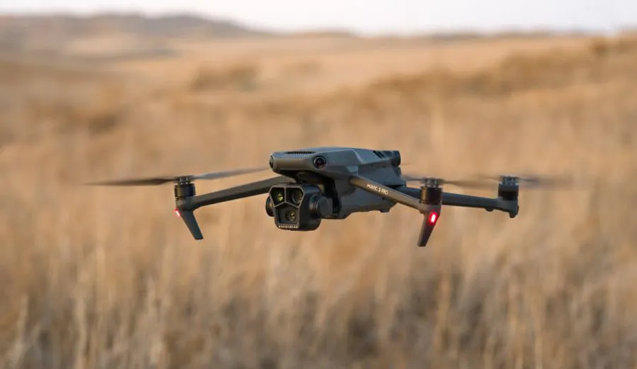 Dron DJI Mavic 3 Pro Cine Premium Combo (RC PRO)
