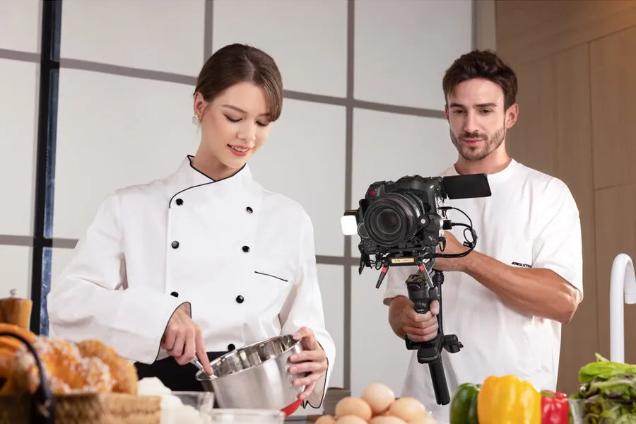 Gimbal Zhiyun Crane 4 Combo
