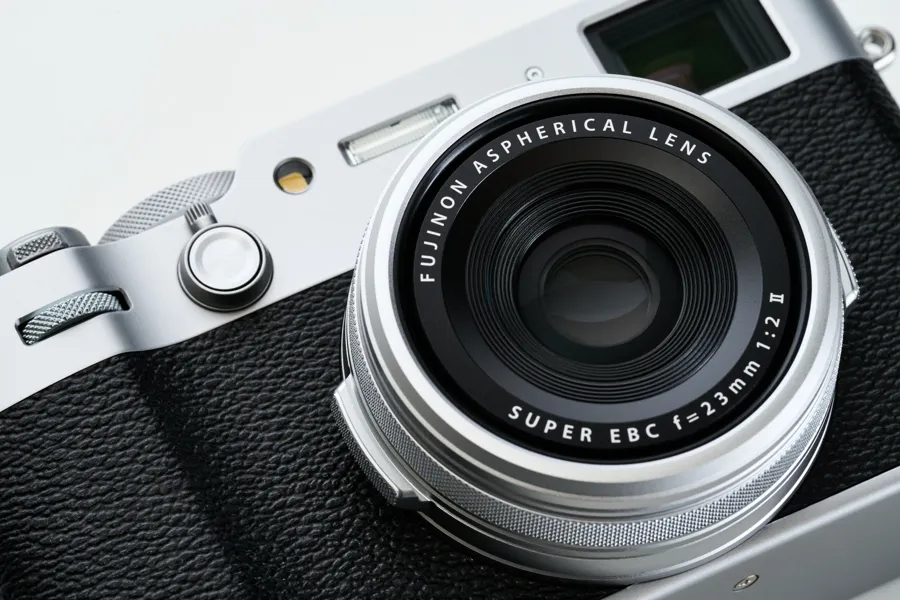 Aparat FujiFilm X100VI srebrny