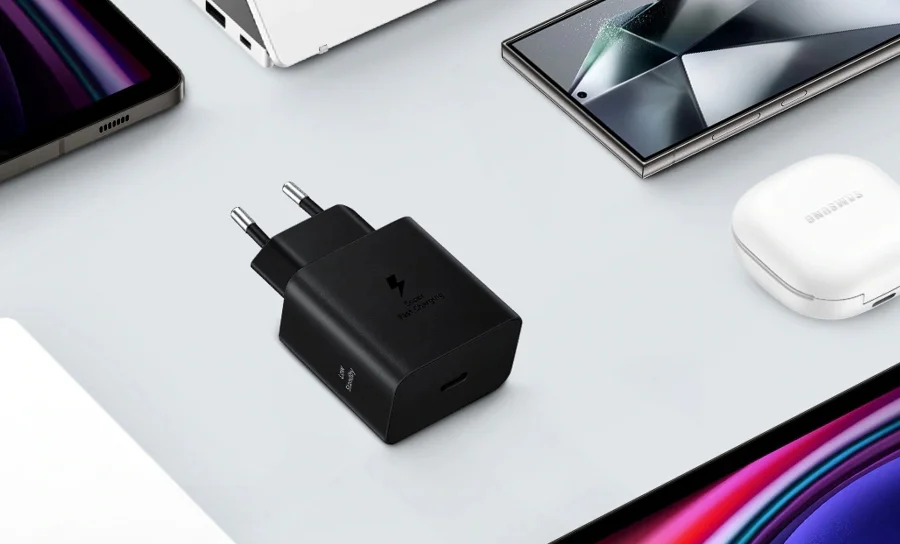 Ładowarka sieciowa do telefonu Samsung 45W EP-T4511 z kablem USB-C czarna